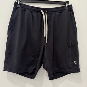 Vuori Mens Size Medium Black Sunday Performance Athletic Shorts V381 Athleisure